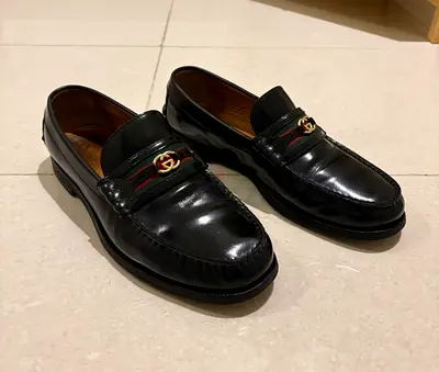 Black Gucci Leather Loafers with Signature Horsebit - mens size 9 1/2