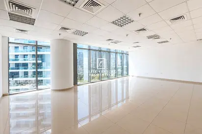 FITTED | SPACIOUS LAYOUT | CANAL VIEW