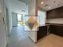 Spacious 1BR Apartment | Closed Kitchen | 2 Bathrooms | Free Parking | Pool &amp; Gym Access | Prime