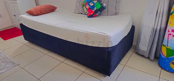 Single Bed Frame heavy duty with Mattress — excellent Condition, Ready to Use