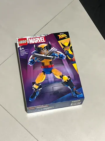 LEGO Marvel Wolverine set (sealed box)