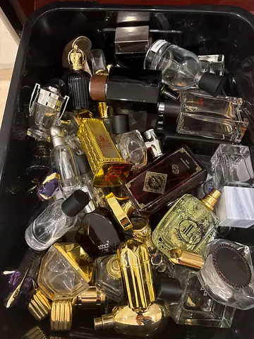 زجاجات عطور فارغة empty perfume bottles