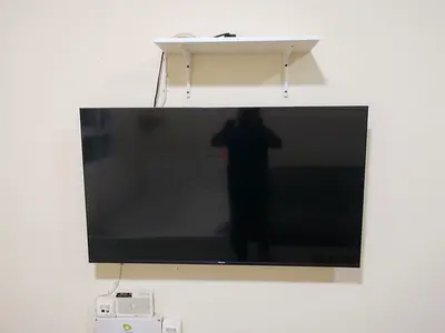 Hisense 50-inch LED TV (Wall-mounted) - Good Working Condition