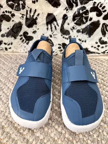 Vivobarefoot sport shoes size 32