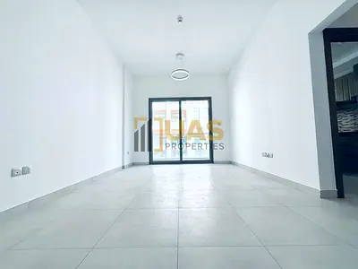 Spacious 1bhk with gym pool parking free near to Metro station