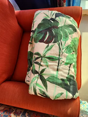 Single comforter.