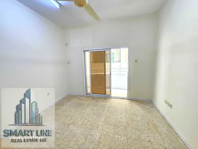 Good building Good location 1bhk 29000 with balcony without ac near everyday hypermarket