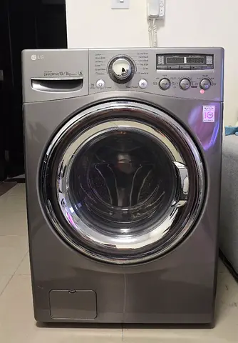 LG Washer  Dryer 13/8 kg like new