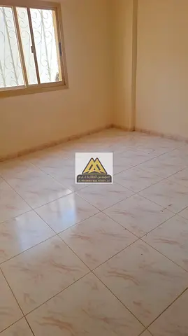 A great opportunity for annual rent in Al Rashidiya 3, Ajman. This studio apartment offers a comfortable layout and a well-utilized living space,