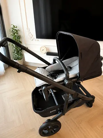 UPPAbaby Cruz V2 + Infant SnugSeat