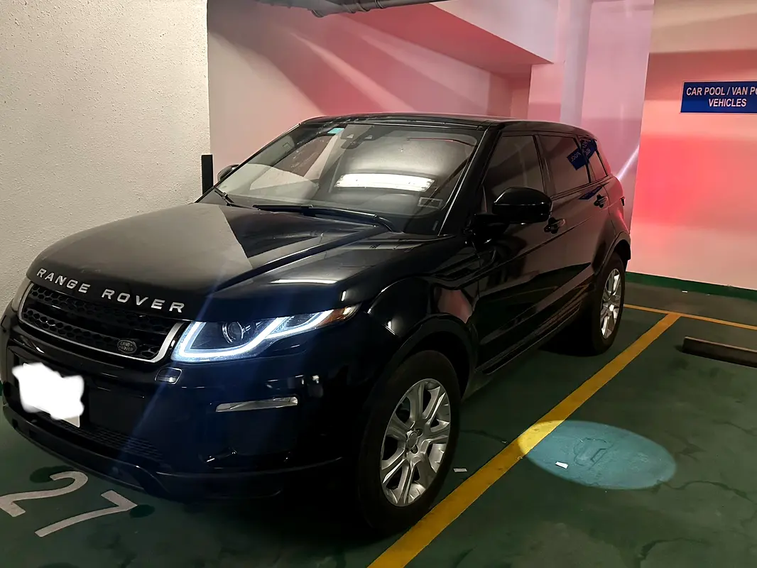 Land Rover Range Rover Evoque 2018 — photo 1 of 4