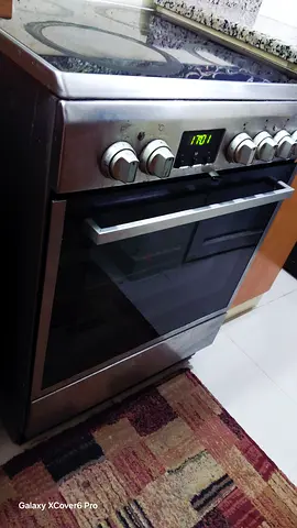 Used freestanding gas oven with glass door and stainless steel finish