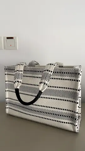 HM Tote Bag