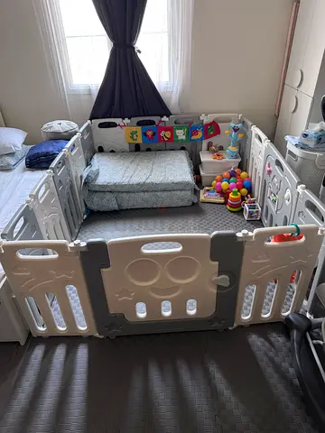 Bumble and bird play pen large - 14+2 panels