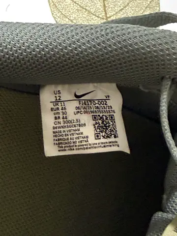 Used Nike mens sneakers - size US 12 (good condition)