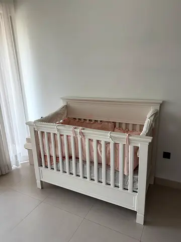 Larkin 4-in-1 Convertible Crib - Pottery Barn
