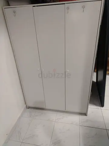 Cupboard 3doors