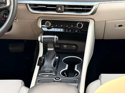 صورة 13 لـ 2023 KIA K5