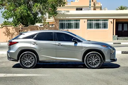 صورة 4 لـ 2017 Lexus RX-SERIES
