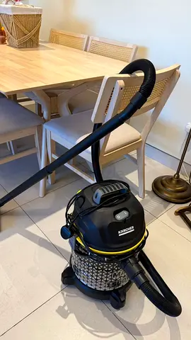 Kärcher Wet  Dry Vacuum Cleaner - Good Working Condition