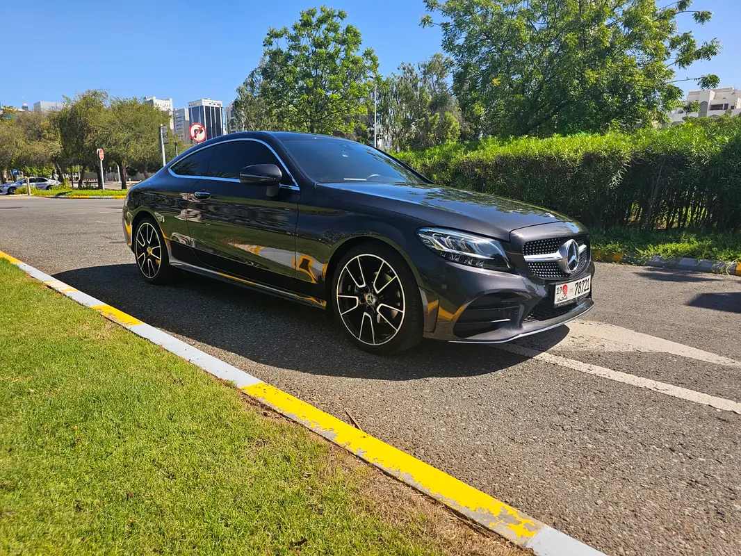 Mercedes-Benz C-Class 2023 — photo 1 of 17