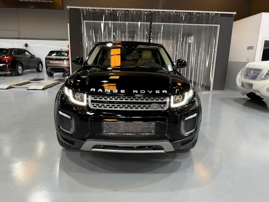 Land Rover Range Rover Evoque 2016 — photo 1 of 9