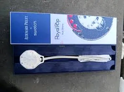 AP x SWATCH Royal Pop Huit Blanc