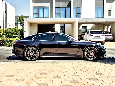 صورة 4 لـ 2017 Porsche PANAMERA