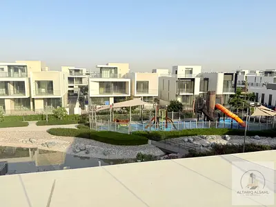 Pool View | Huge Layout | Near to Park