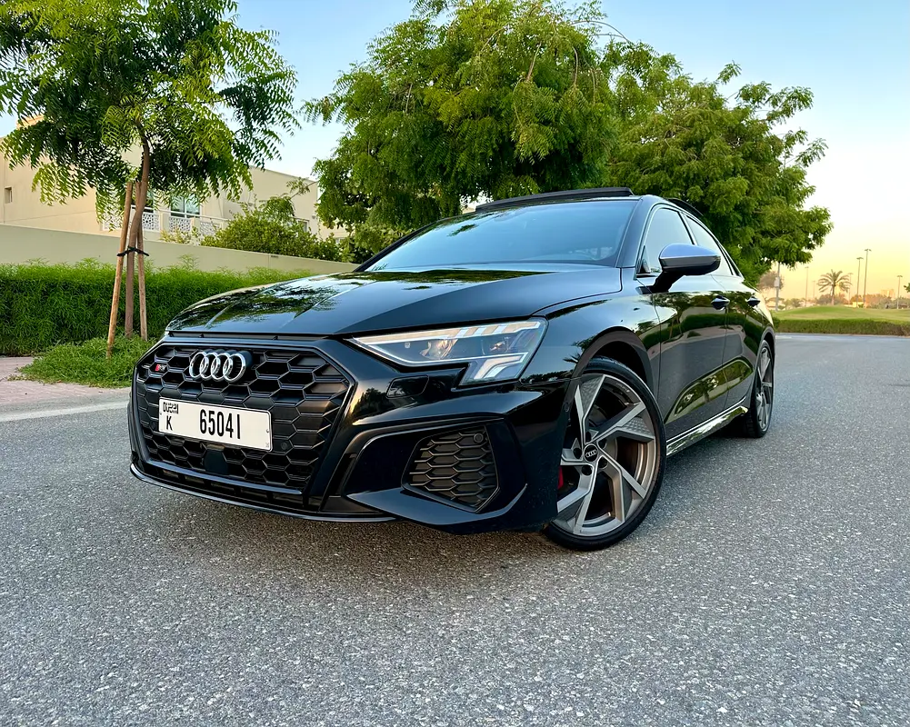 Audi S3 2022 — photo 1 of 20