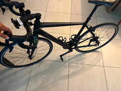 Scott Speedster 10 Road Bike – Shimano 105 – Size M