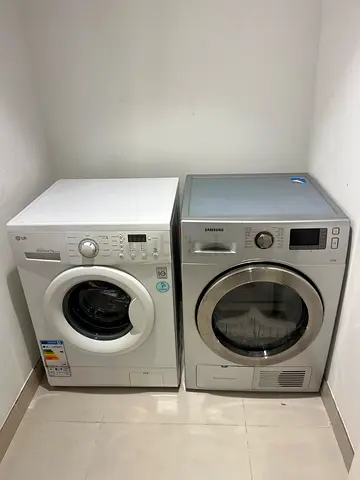 Pair of front-load washer LG and dryer SAMSUNG