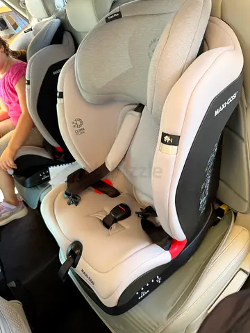 Maxi-Cosi Titan Plus Isofix Car Seat (1–12 Years) | Excellent Condition | ClimaFlow