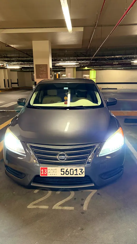 Nissan Sentra 2015 — photo 1 of 6
