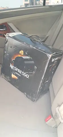 Nespresso coffee machine (boxed) - used, working