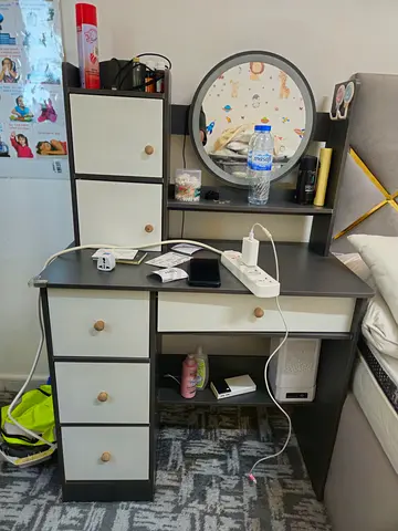 Compact bedroom dresser with mirror and 6 drawers - good condition