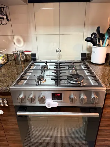 Stainless steel 4-burner gas hob - great working condition