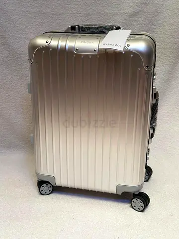 RIMOWA cabin suitcase in silver