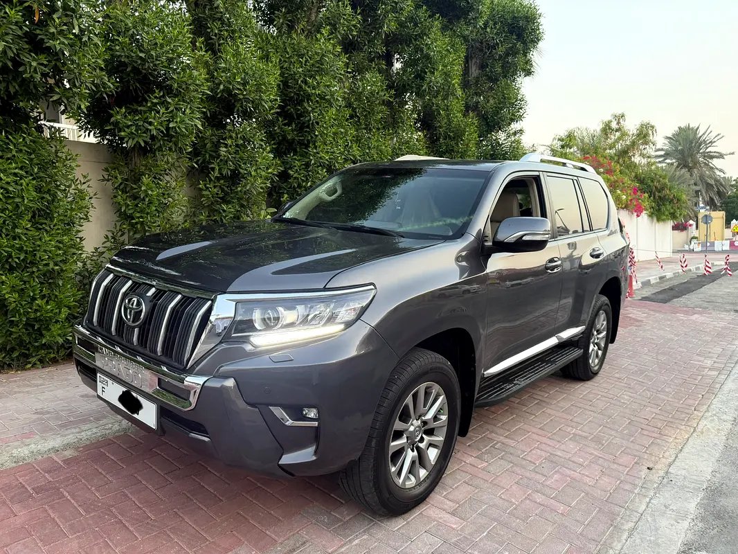 Toyota Prado 2018 — photo 1 of 15