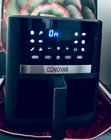 Conoyar Digital Air Fryer - Good Working Condition