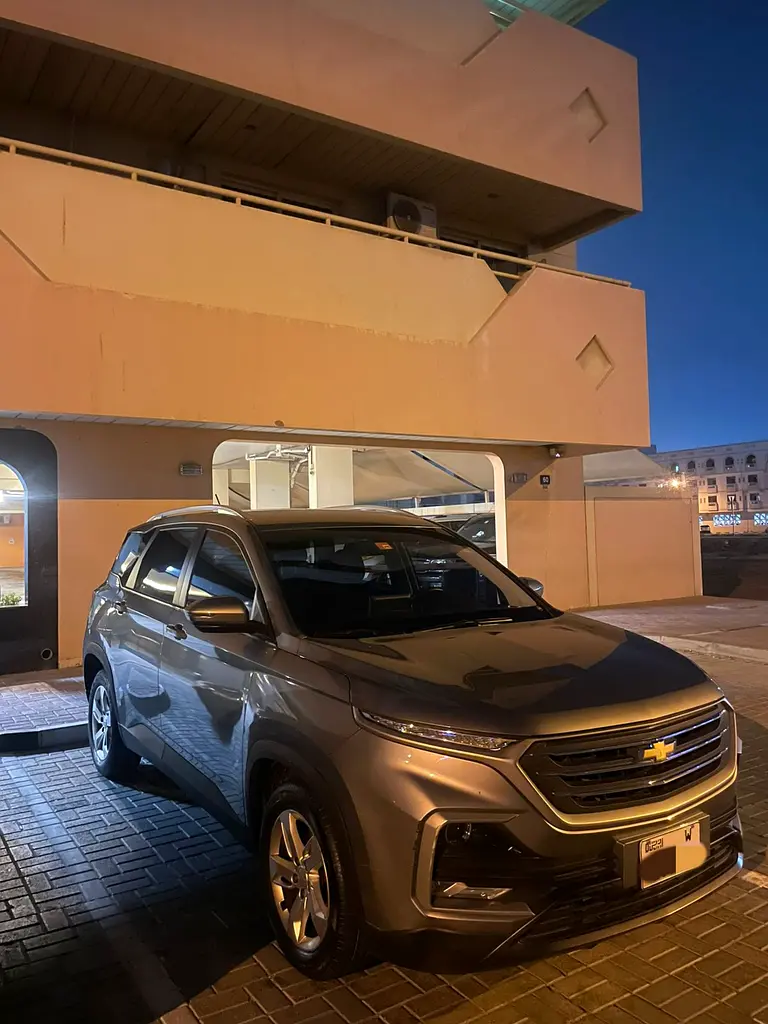 Chevrolet Captiva 2021 — photo 1 of 9