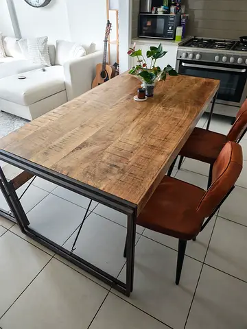 Dining table with 2 chairs and bench