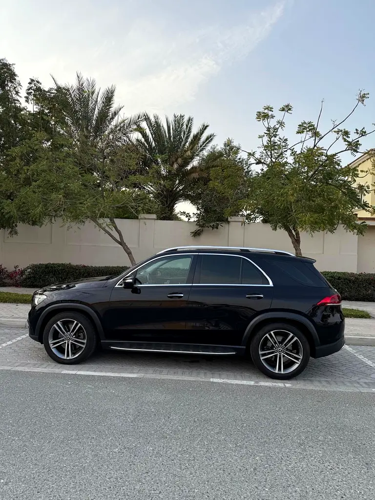 Mercedes-Benz GLE-Class 2020 — photo 1 of 8