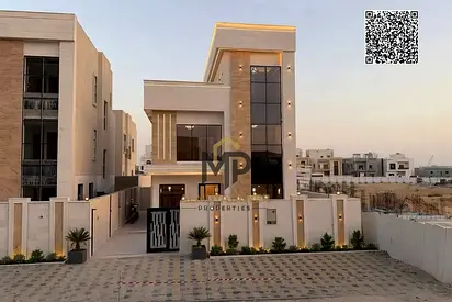At a special price that includes registration and ownership fees, and in a strategic location close to Dubai and services.
