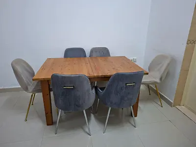 Dining table with 6 chairs