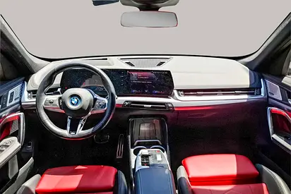 2024 BMW IX1 照片 9