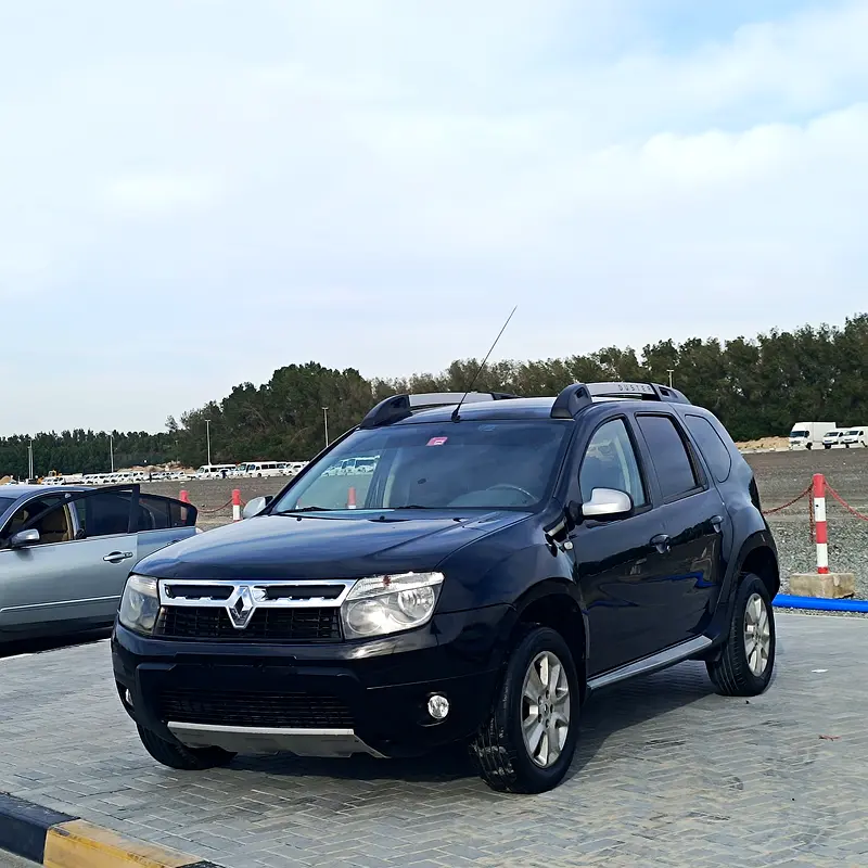 Renault Duster 2015 — photo 1 of 13