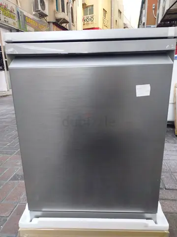 Samsung brand new wifi dishwasher DW60DG790FSL Unused peice