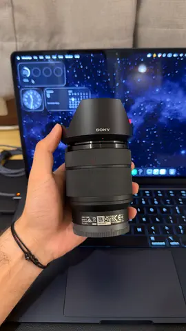 Sony E-mount Zoom Lens (like new) - 28-70mm OSS f3.5-5.6