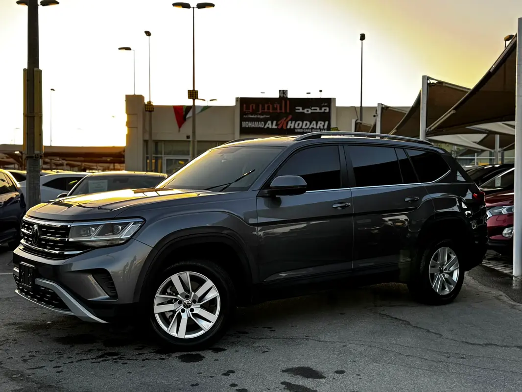 Volkswagen Teramont 2022 — photo 1 of 20